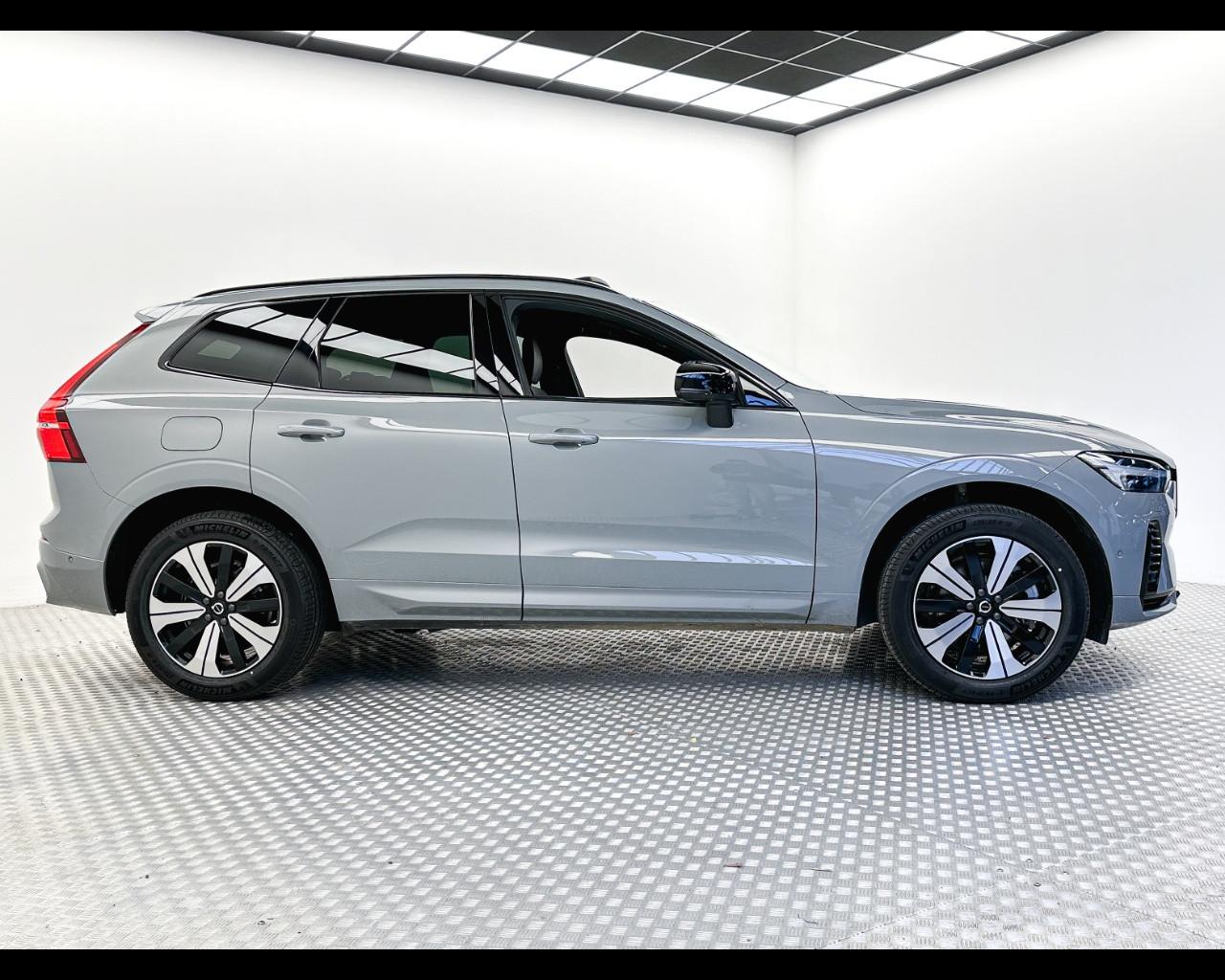 VOLVO XC60 (2017-->) - XC60 T6 Plug-in hybrid AWD automatico Core