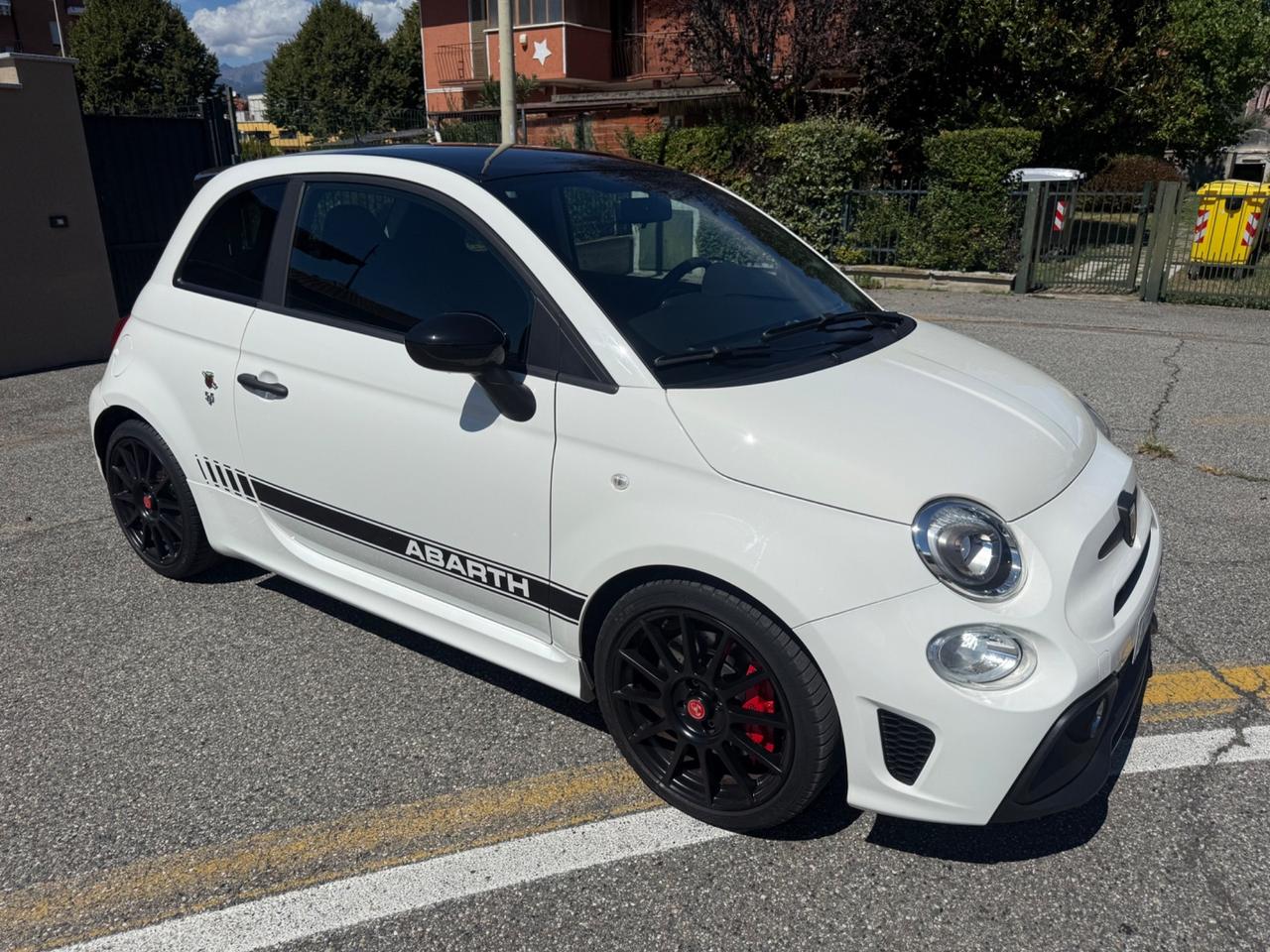 Abarth 595 1.4 Turbo T-Jet 180 CV Esseesse