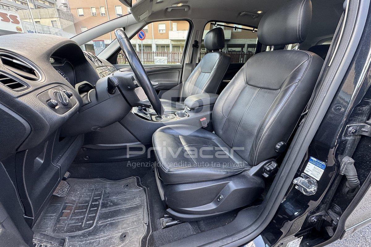 FORD S-Max 2.0 TDCi 163CV Powershift New Titanium