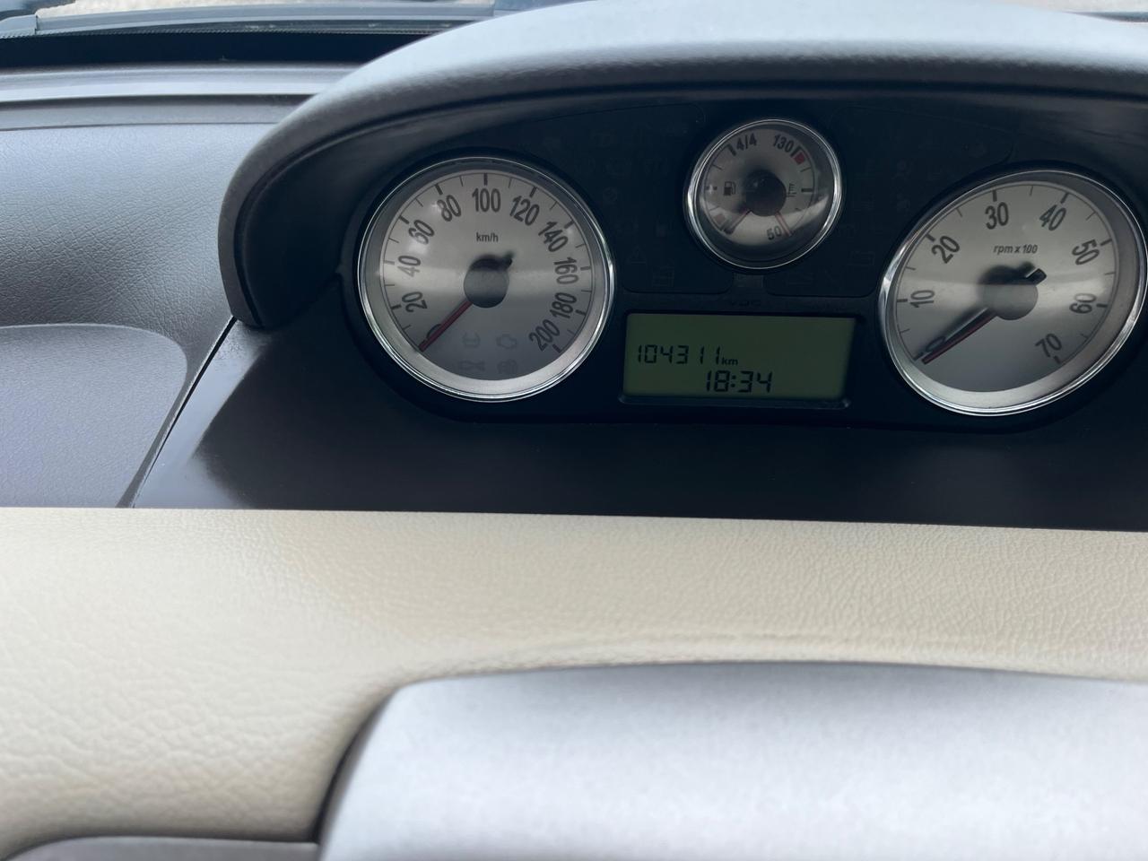 Lancia Ypsilon 1.4 16V Sport MomoDesign