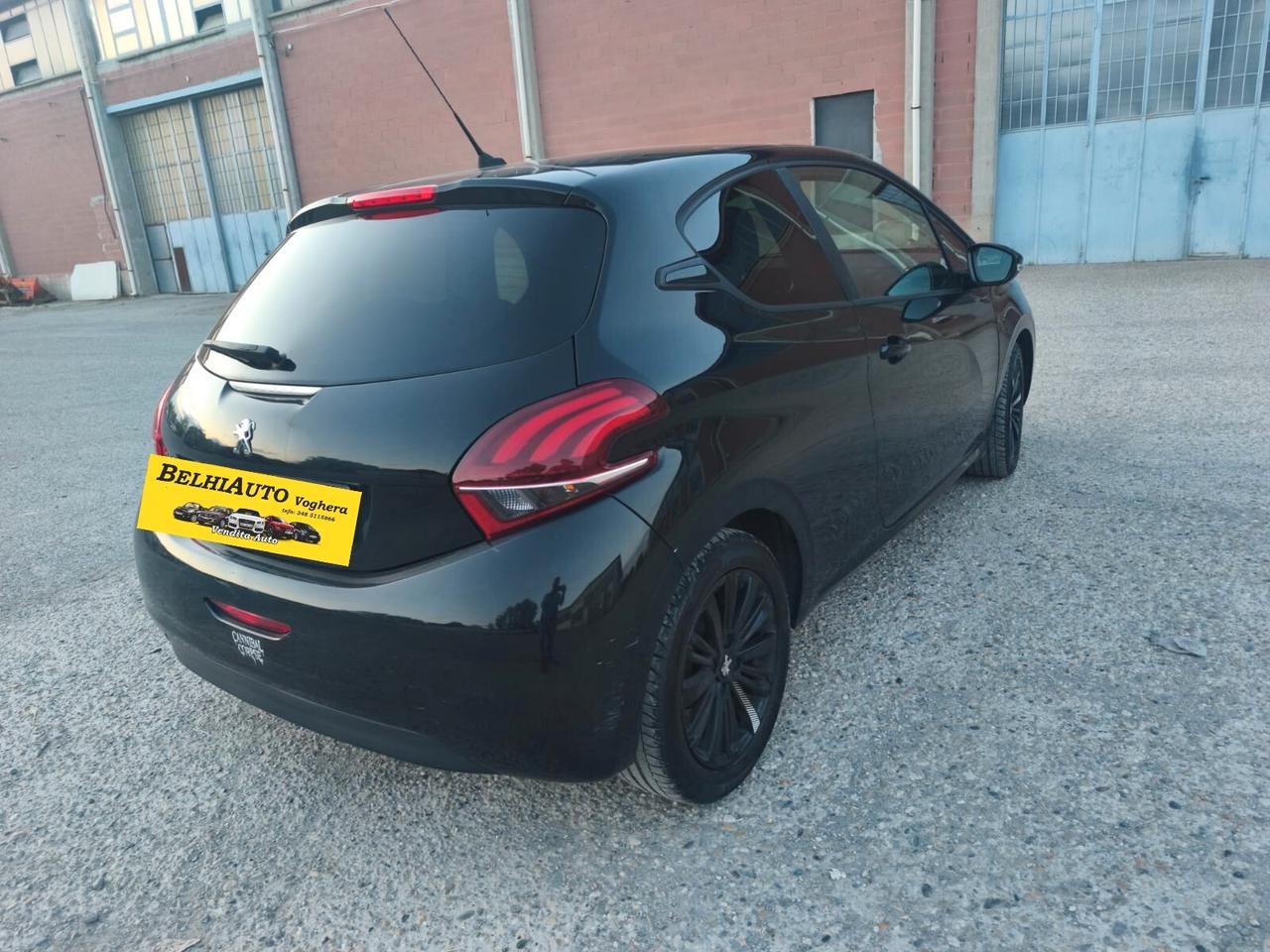 Peugeot 208 2019----1.2 Benzina Neopatentati