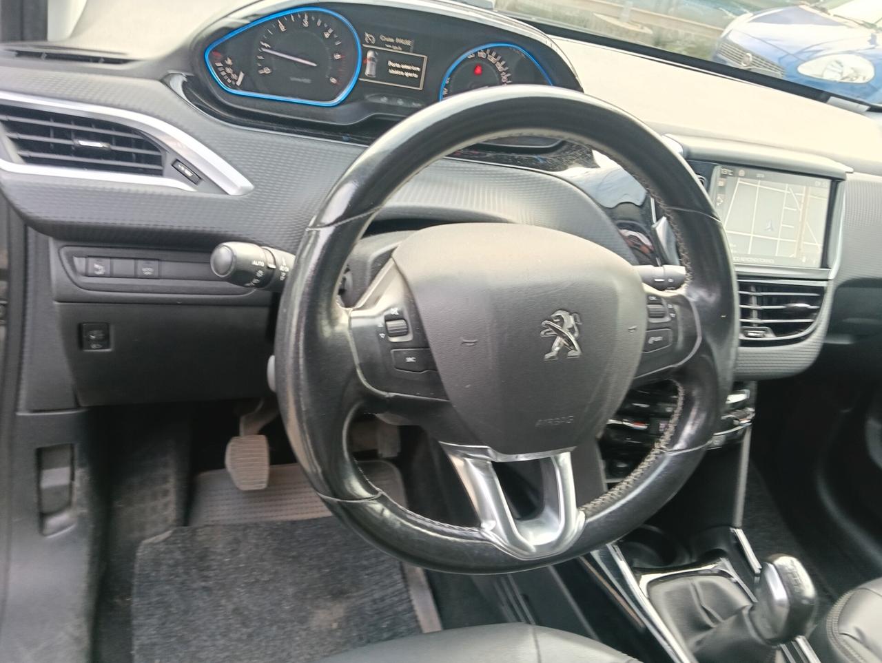 Peugeot 2008 BlueHDi 100 Allure