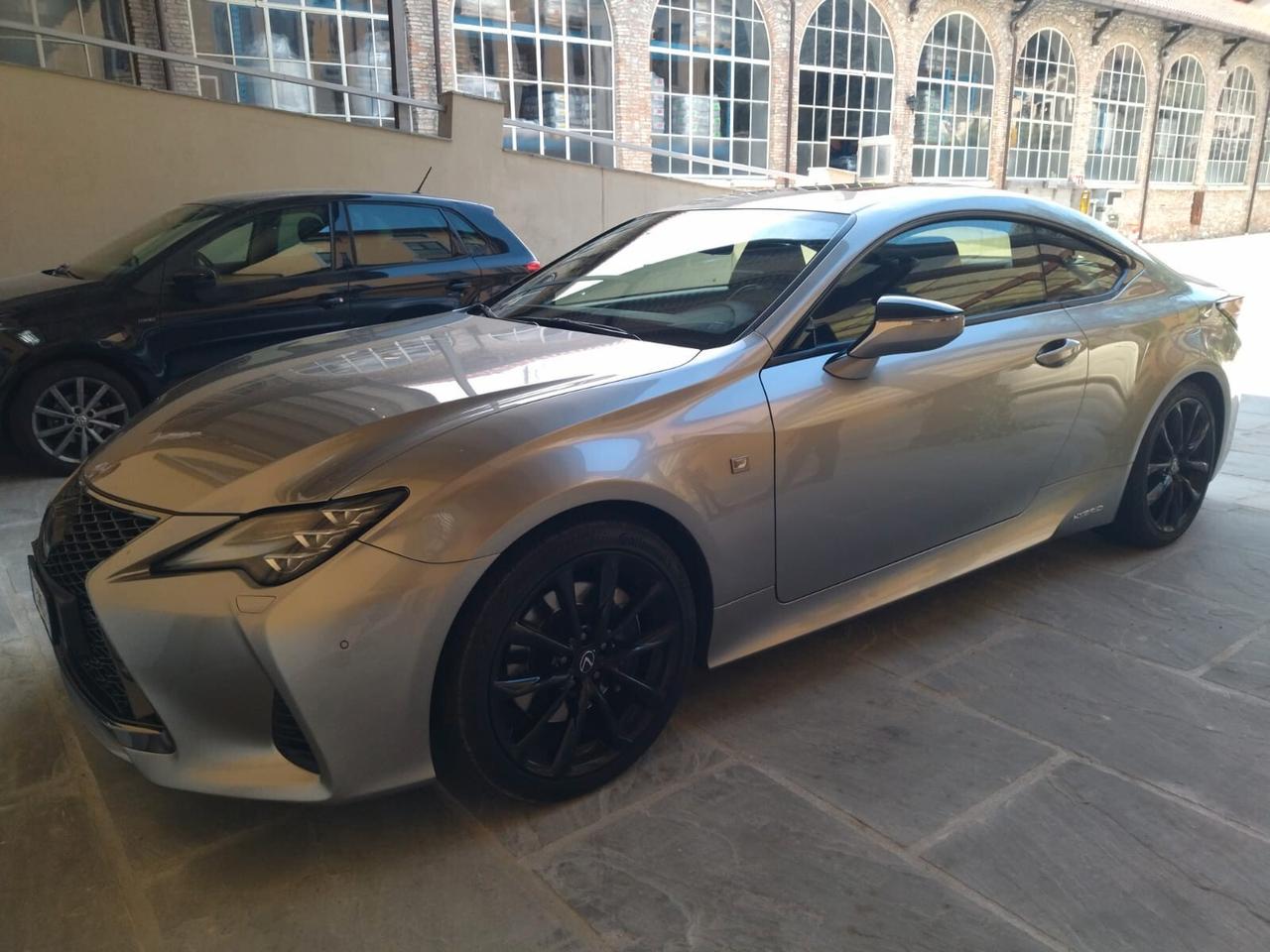 Lexus RC 300h Hybrid F Sport