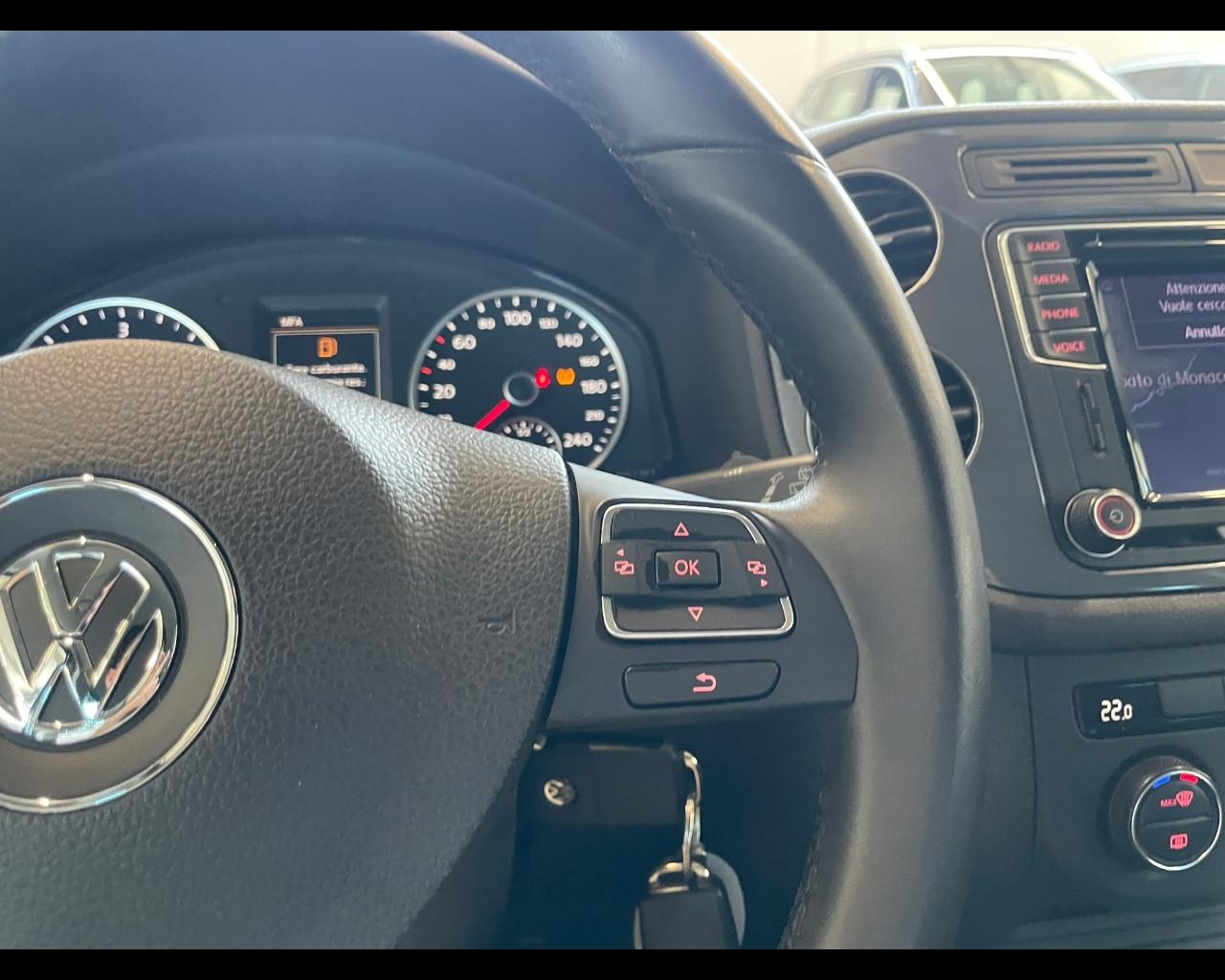 VOLKSWAGEN Tiguan 1ª serie - Tiguan 2.0 TDI 110 CV Sport & Style BlueMotion Technology
