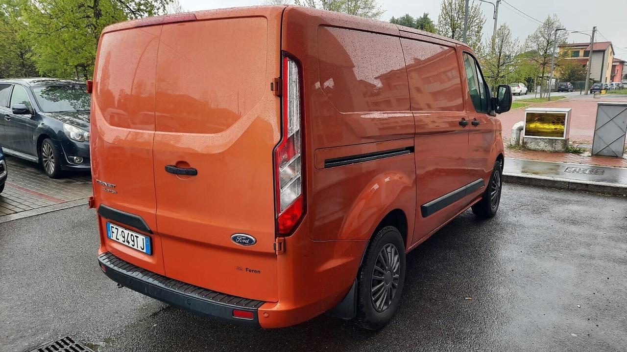 Ford Transit Custom Transit Custom 300 2.0 TDCi 130 aut. PC Furgone Titanium