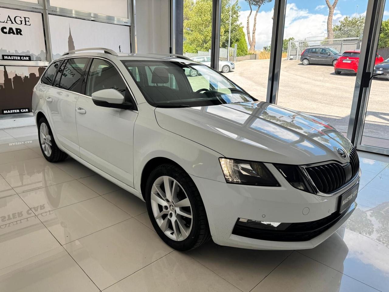 Skoda Octavia 1.5 DSG Wagon Ambition G-Tec