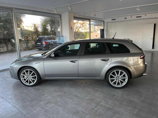 ALFA ROMEO 159 1.9 JTDm 16V Sportwagon TI