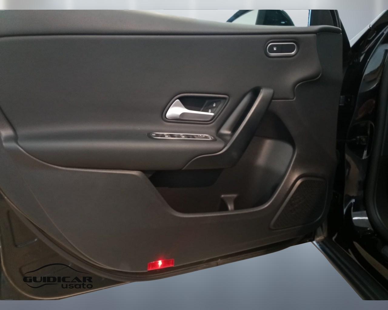 Mercedes-Benz Classe A - W177 2023 - A 180 d Advanced auto