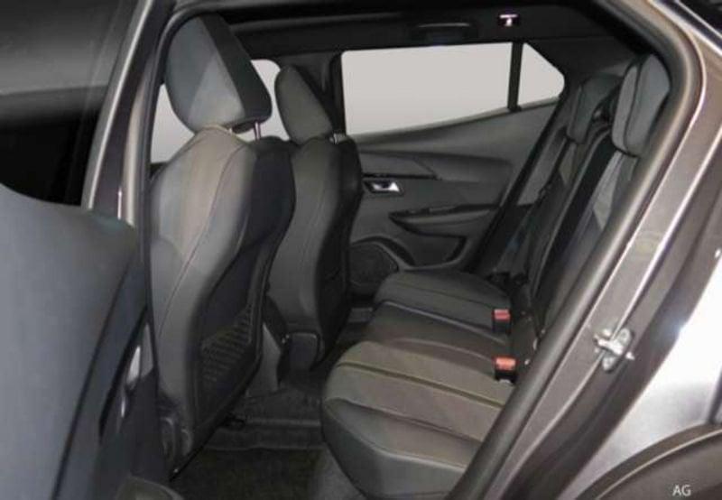 Peugeot 2008 1.2 hybrid Style 136cv e-dcs6