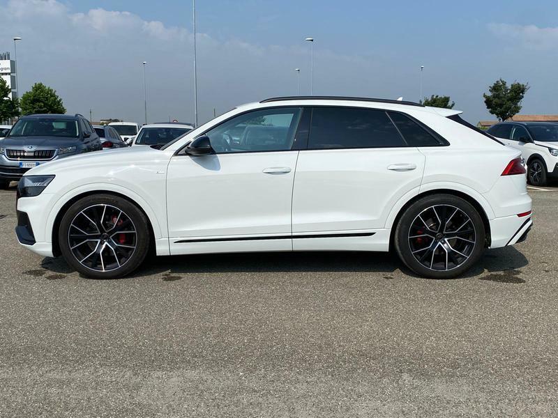 AUDI Q8 50 TDI MHEV 210kW quattro tiptronic Sport