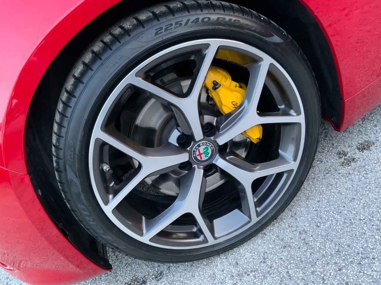 Alfa Romeo Giulia 2.0 Turbo 200 CV AT8 Super