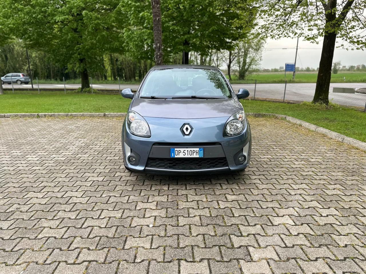 Renault Twingo 1.2 16V Quickshift Initiale NEOPATENTATI