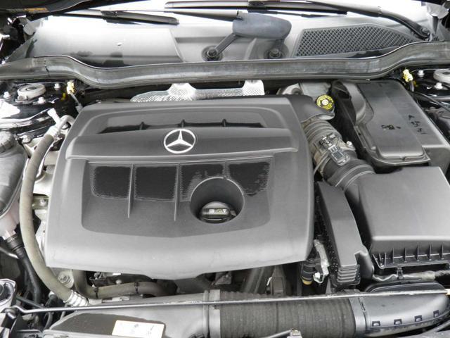 MERCEDES-BENZ A 180 d Premium
