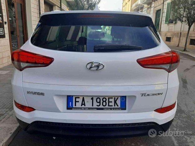 HYUNDAI Tucson 1.7 CRDi 115CV XPossible NAVI