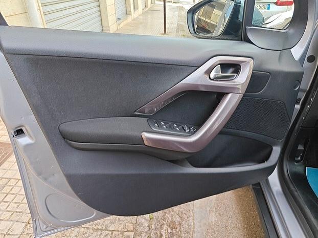 PEUGEOT 2008 1.4 HDi 68 cv - 2013