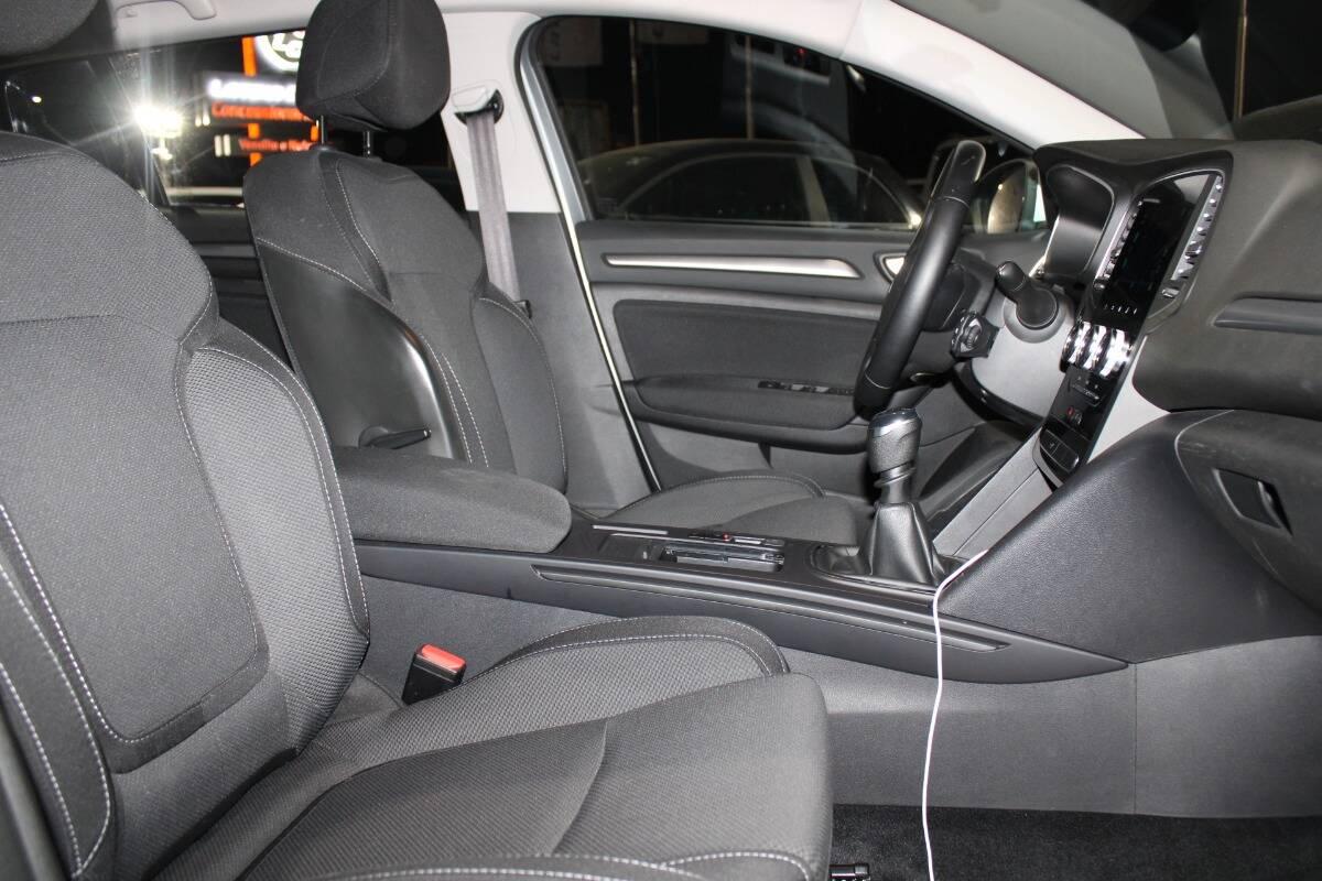Renault Megane 1.5 blue dci Equilibre 115cv Con CARPLAY