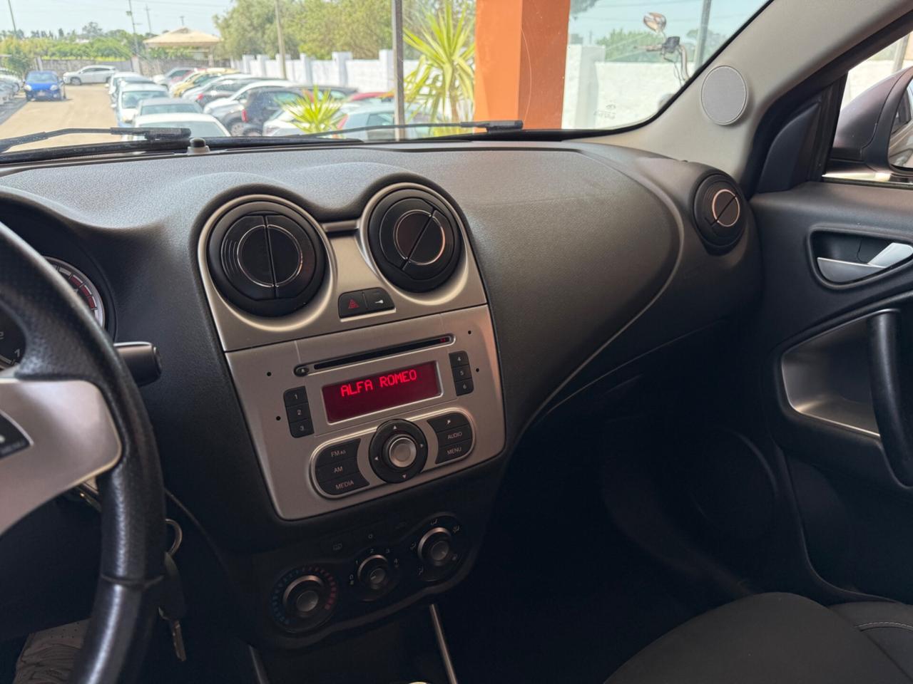 Alfa Romeo MiTo 1.4 70cv neo patentati
