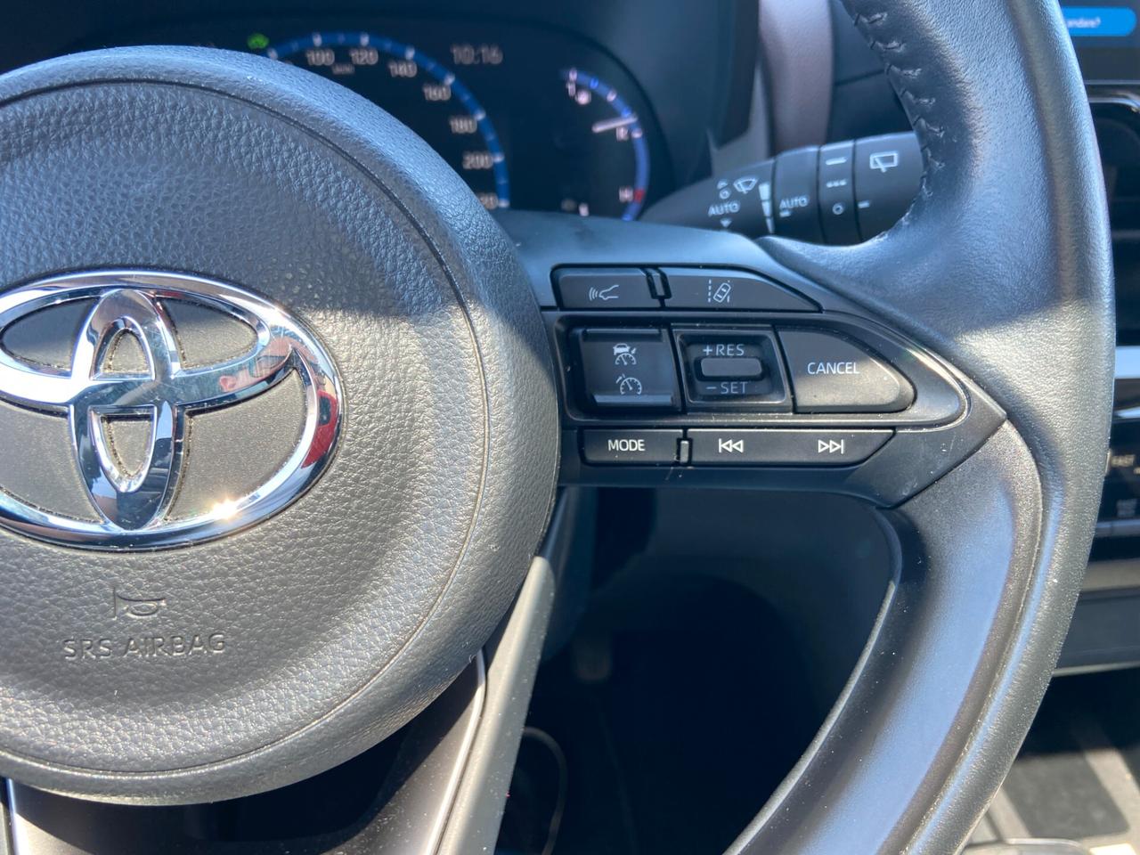 Toyota Yaris Cross 1.5h Lounge fwd 116cv e-cvt