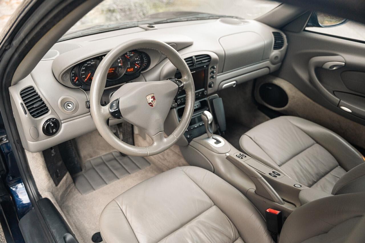 Porsche 911 Carrera 4 tiptronic Cat Coupé ASI