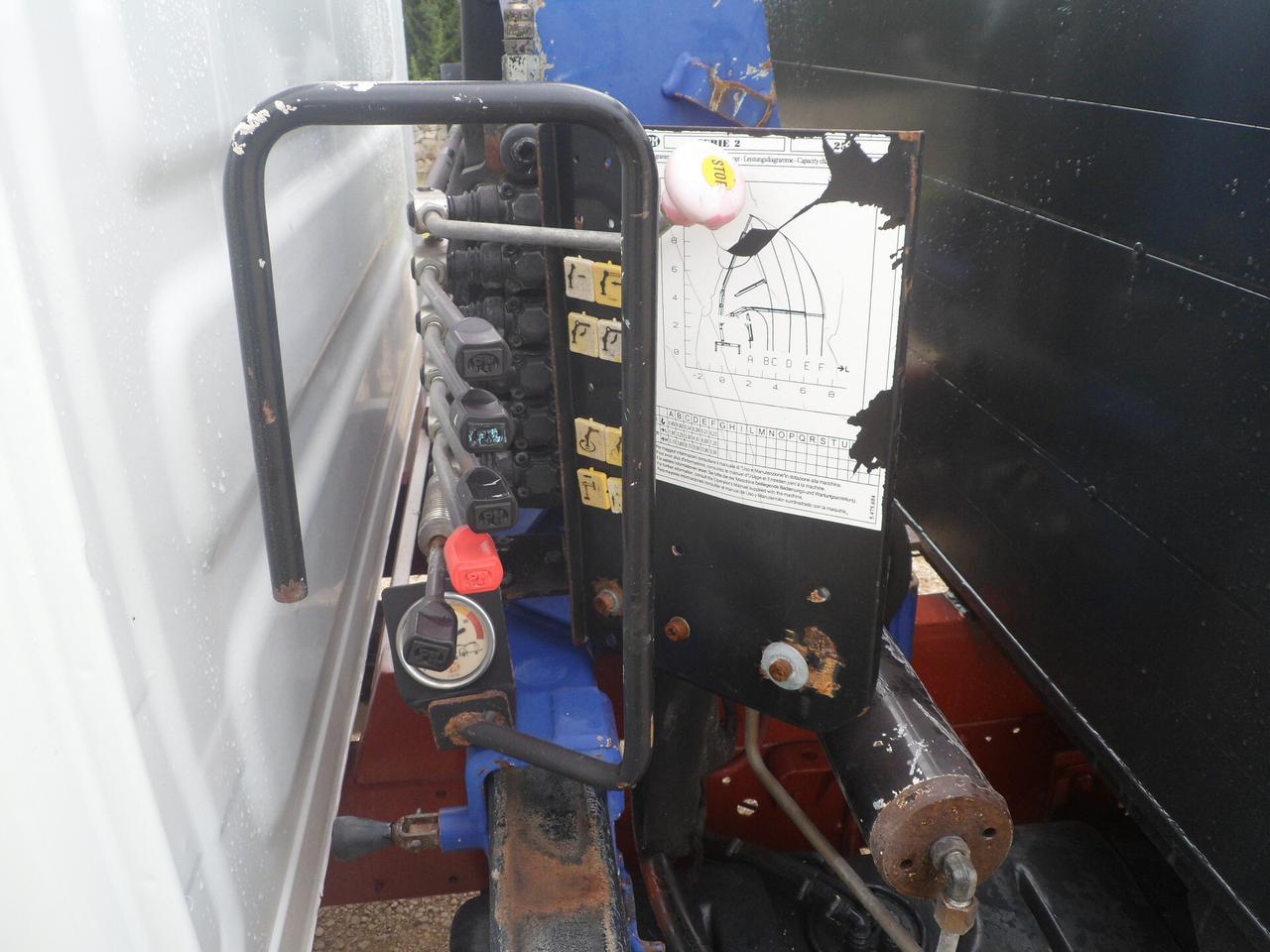 Iveco Daily 35c15 cassone fisso con gru