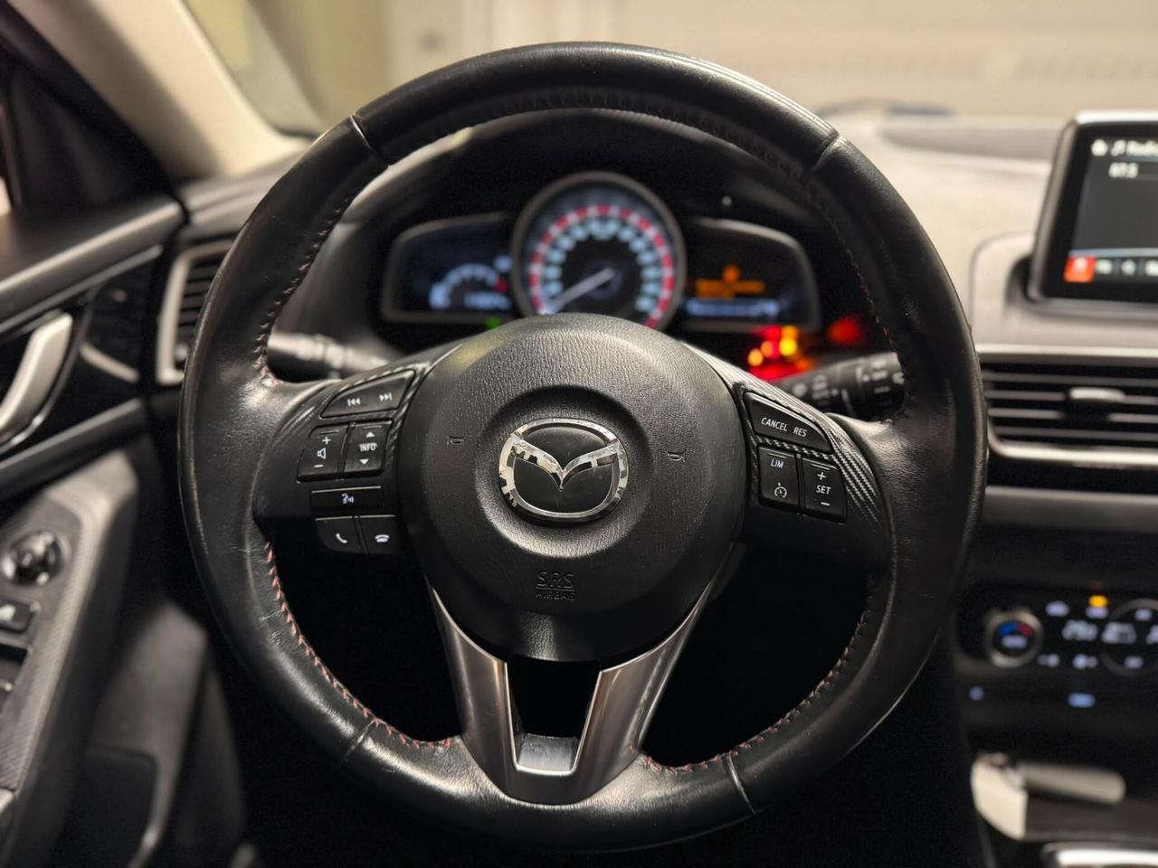 Mazda 3 MAZDA3 1.5 SKYACTIV-D