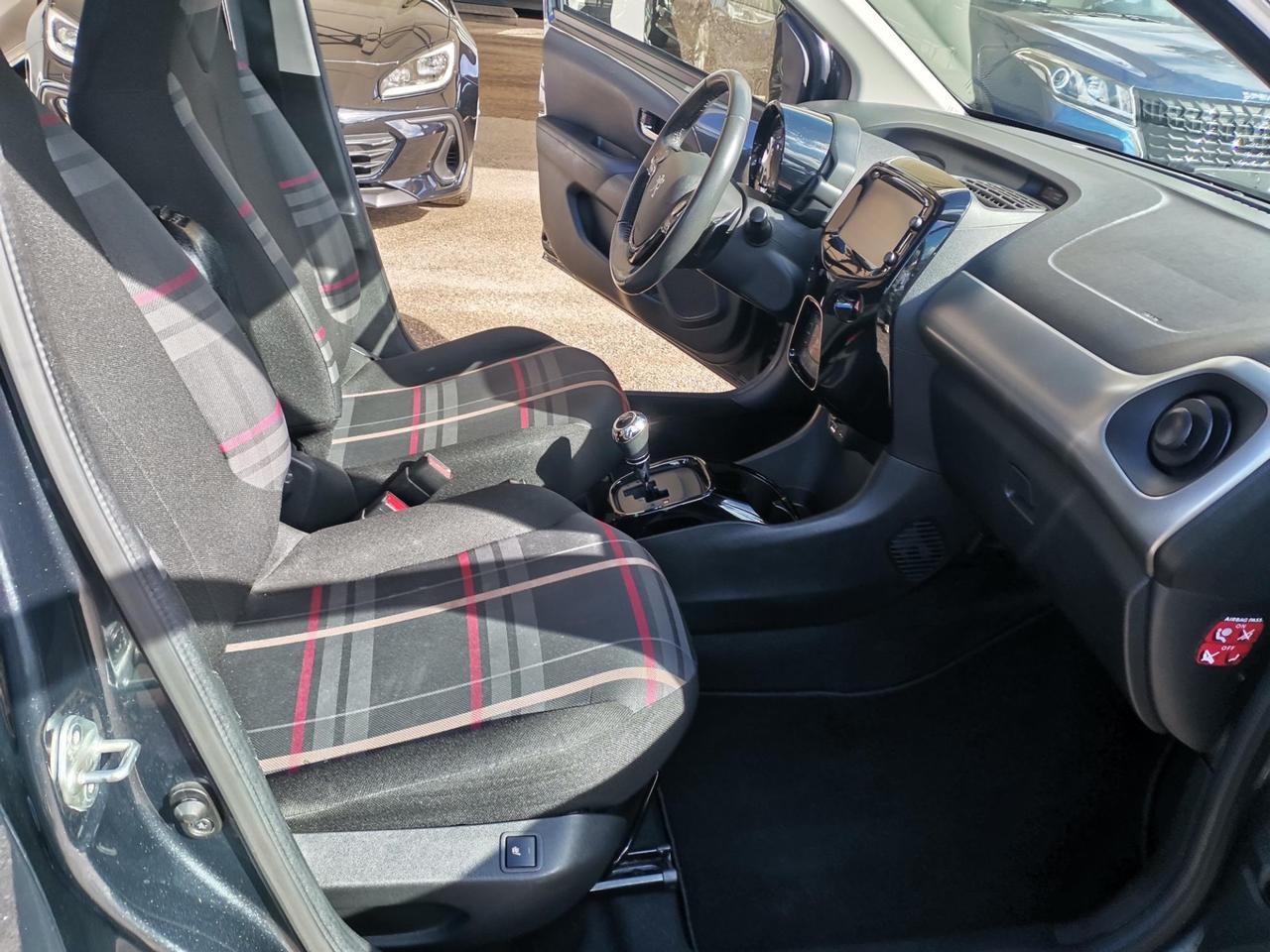 Peugeot 108 5 Porte 108 5p 1.0 12v Allure etg5