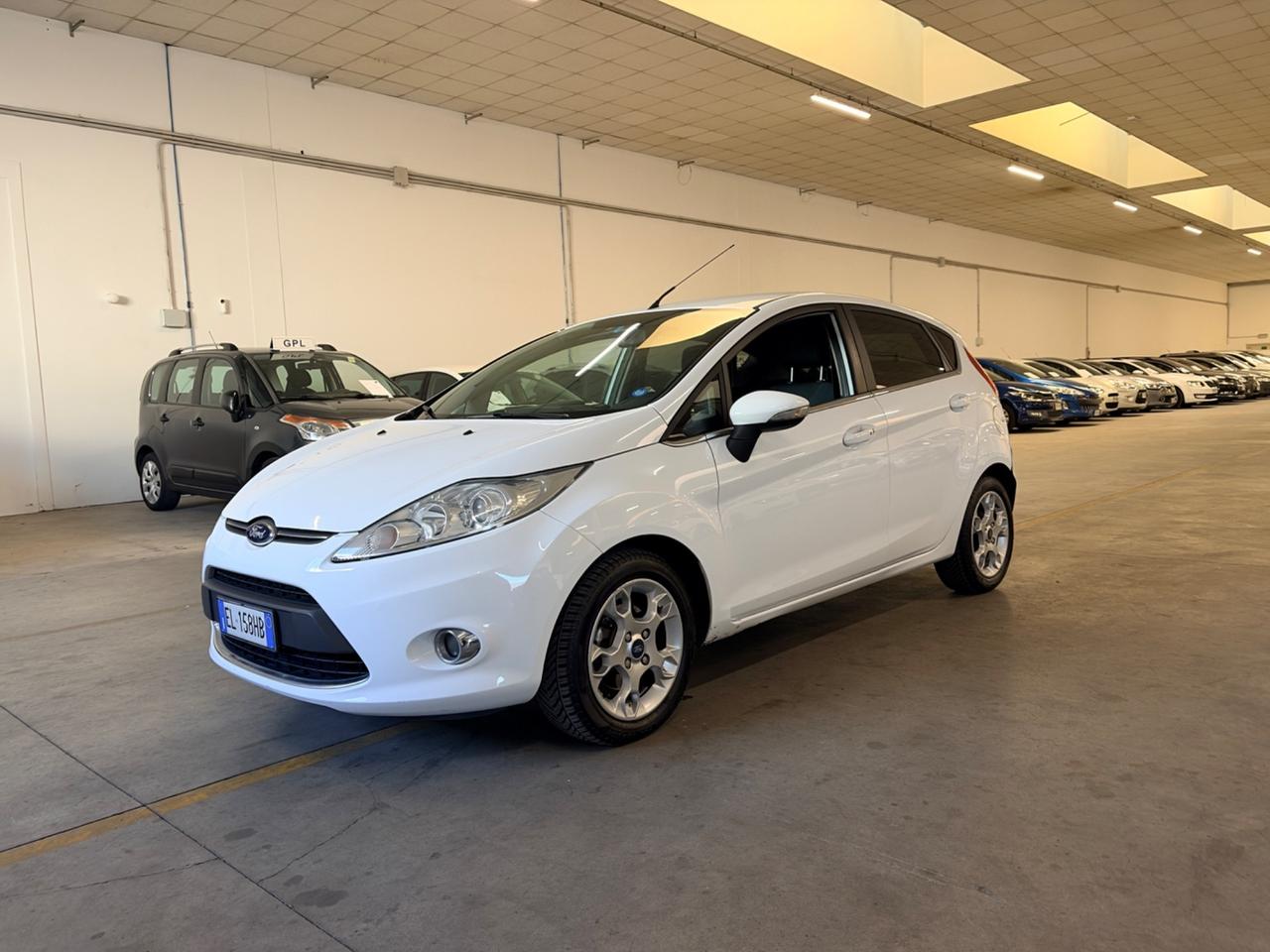 Ford Fiesta 1.4 TDCi 70CV 5 porte Titanium
