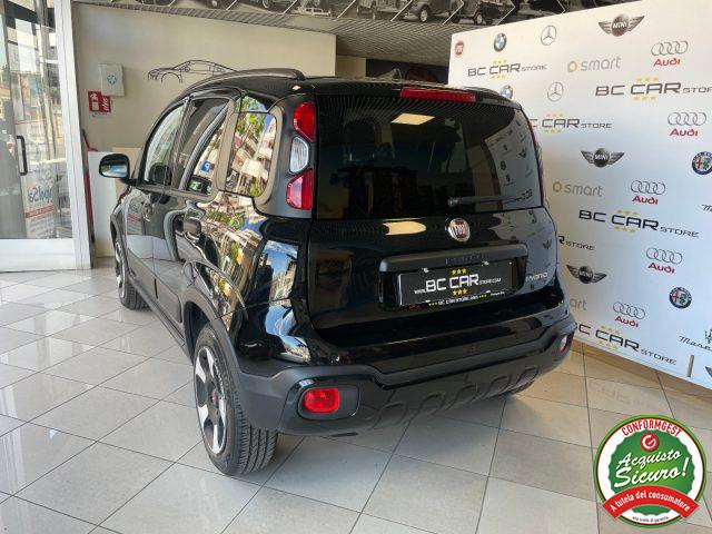 FIAT Panda Cross 1.0 Hybrid *DISPLAY COLORI
