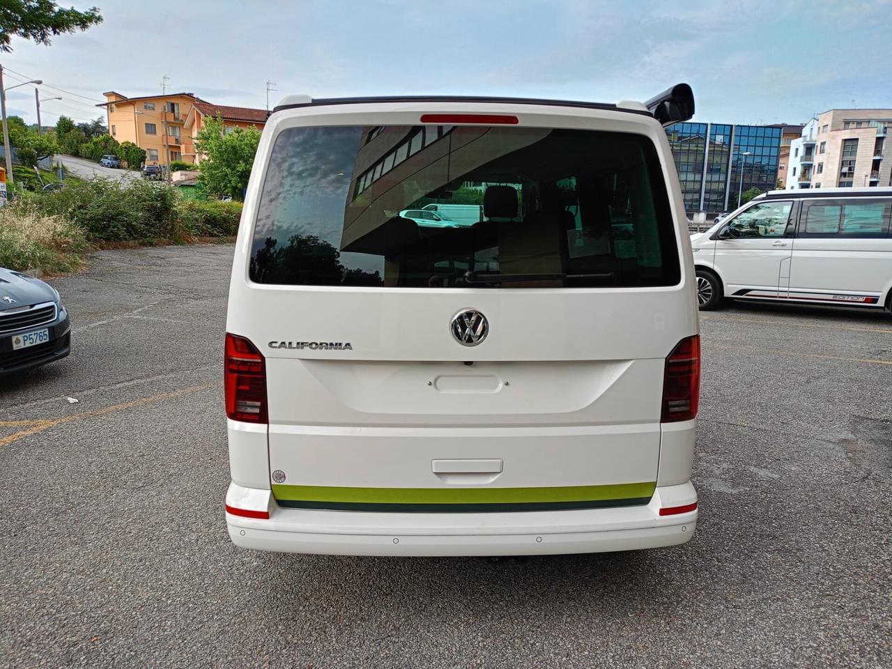 Volkswagen California 2.0 TDI 150CV DSG Beach Camper