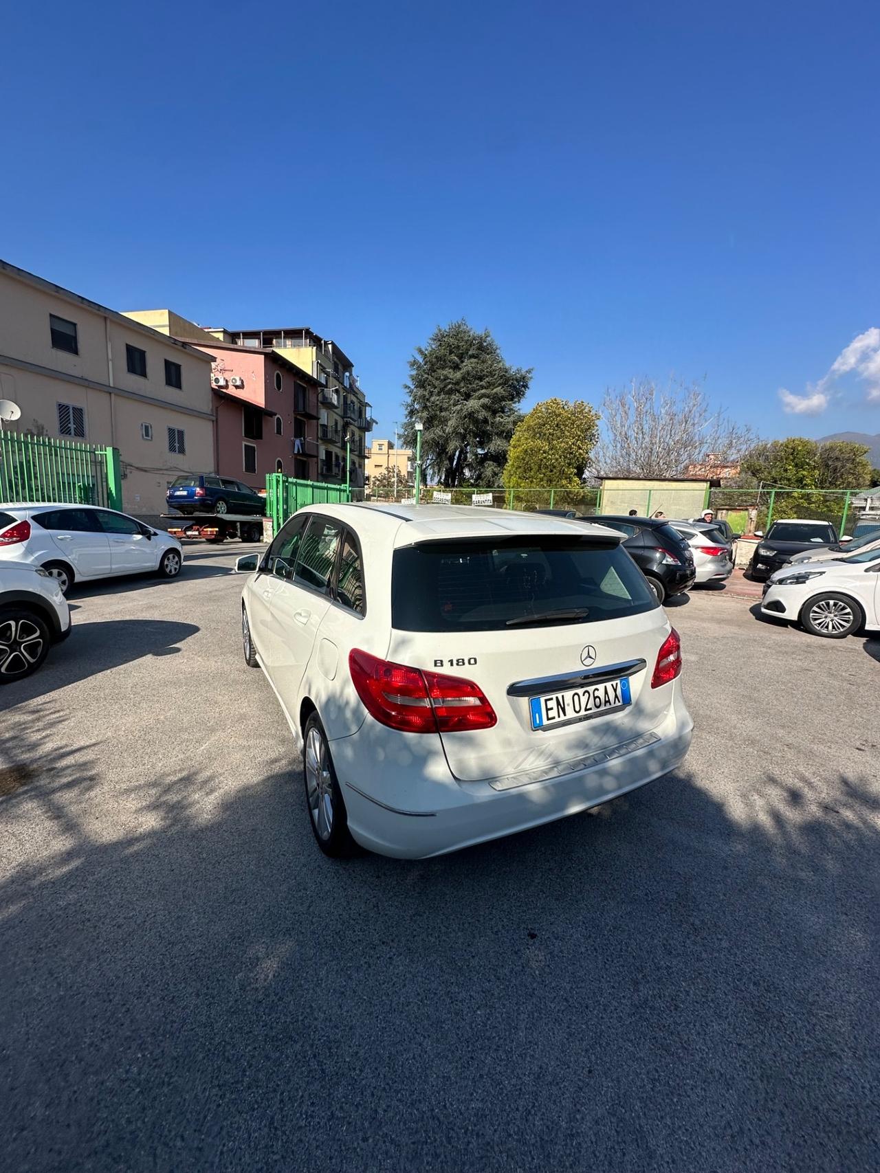 Mercedes-benz B 180 BlueEFFICIENCY Premium