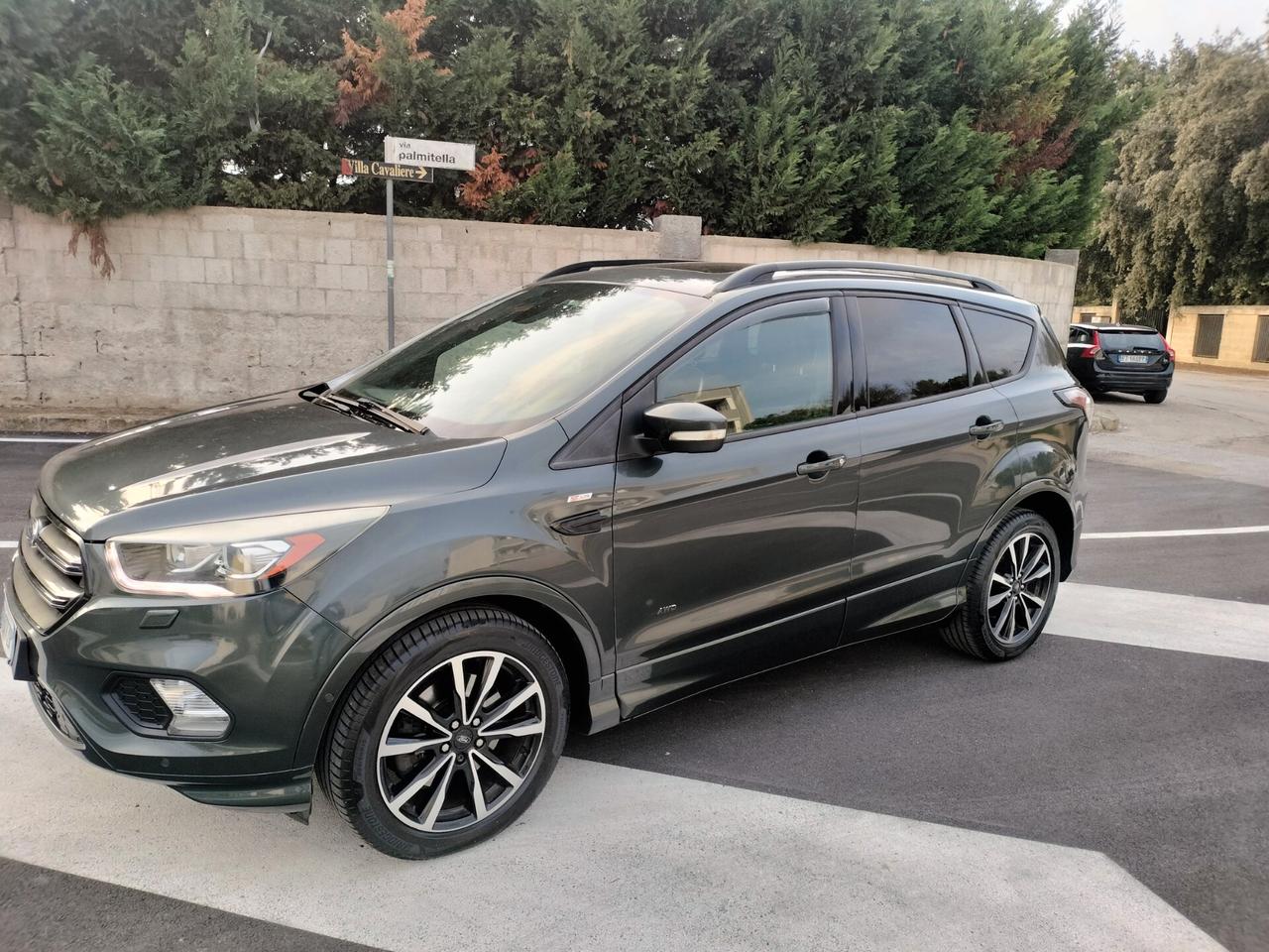 Ford Kuga 2.0 TDCI 150 CV S&S 4WD Powershift ST-Line