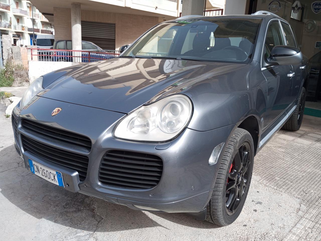 Porsche Cayenne 4.5 cat Turbo