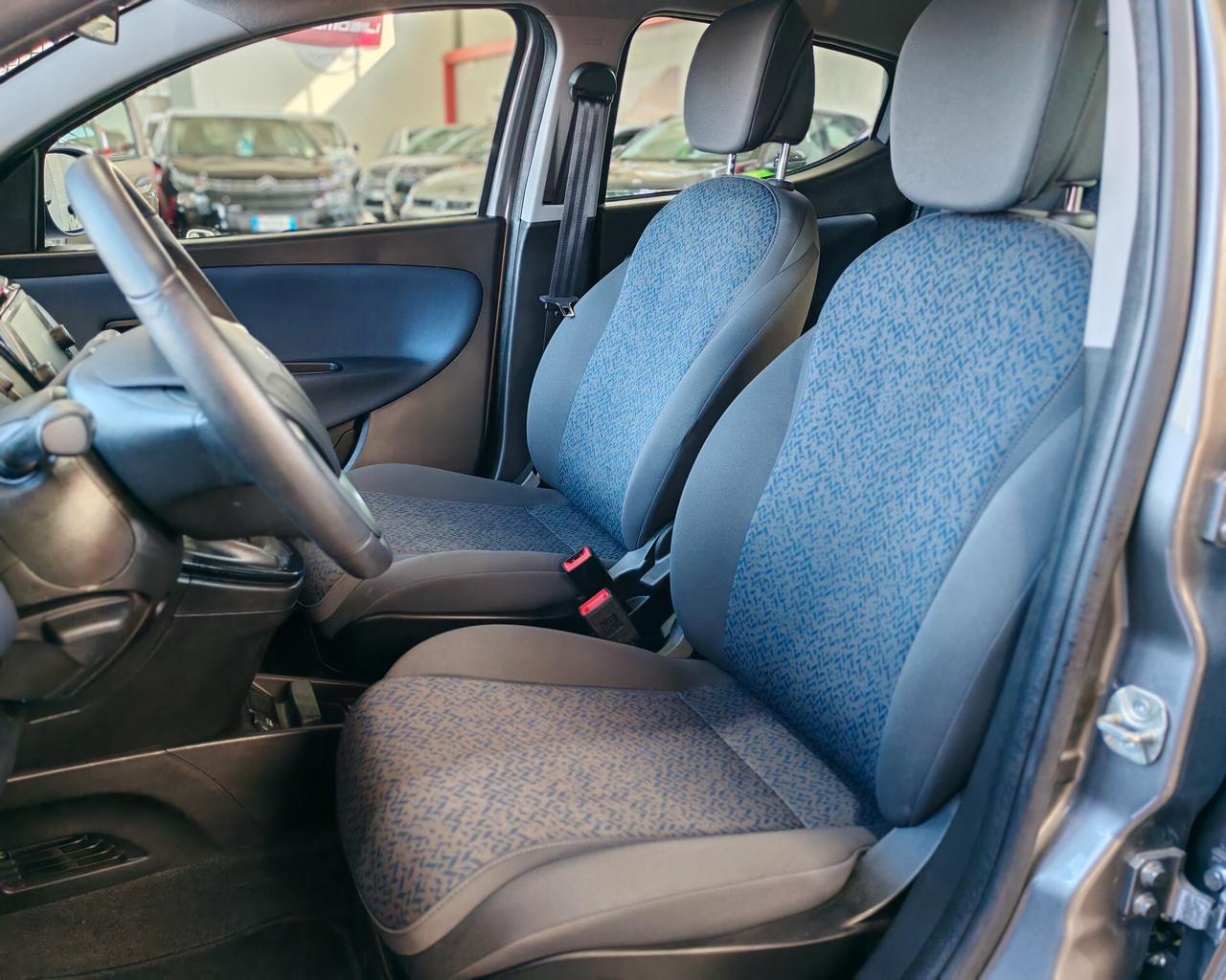 Lancia Ypsilon 1.0 FireFly Hybrid Gold