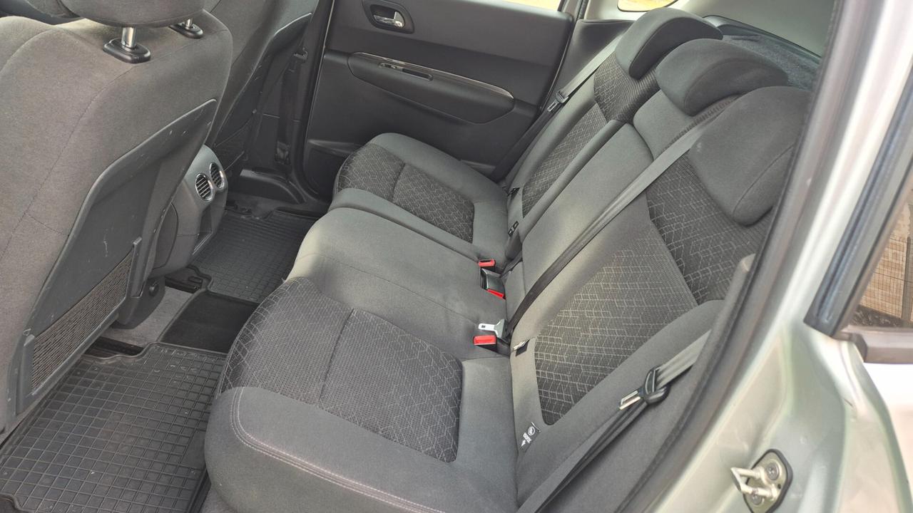 Peugeot 3008 1.6 HDi 115CV Active