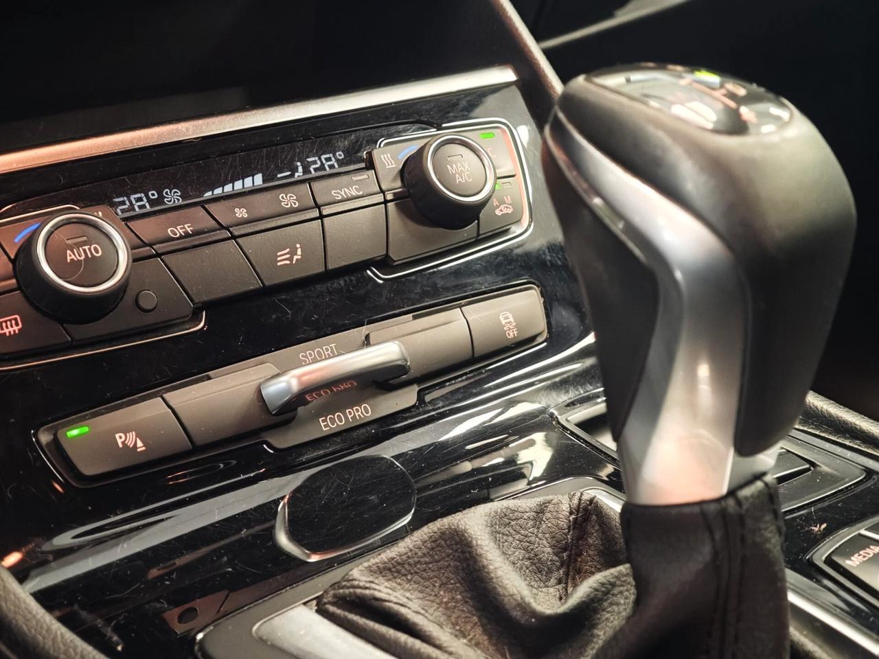 Bmw 2er Active Tourer 218d Luxury