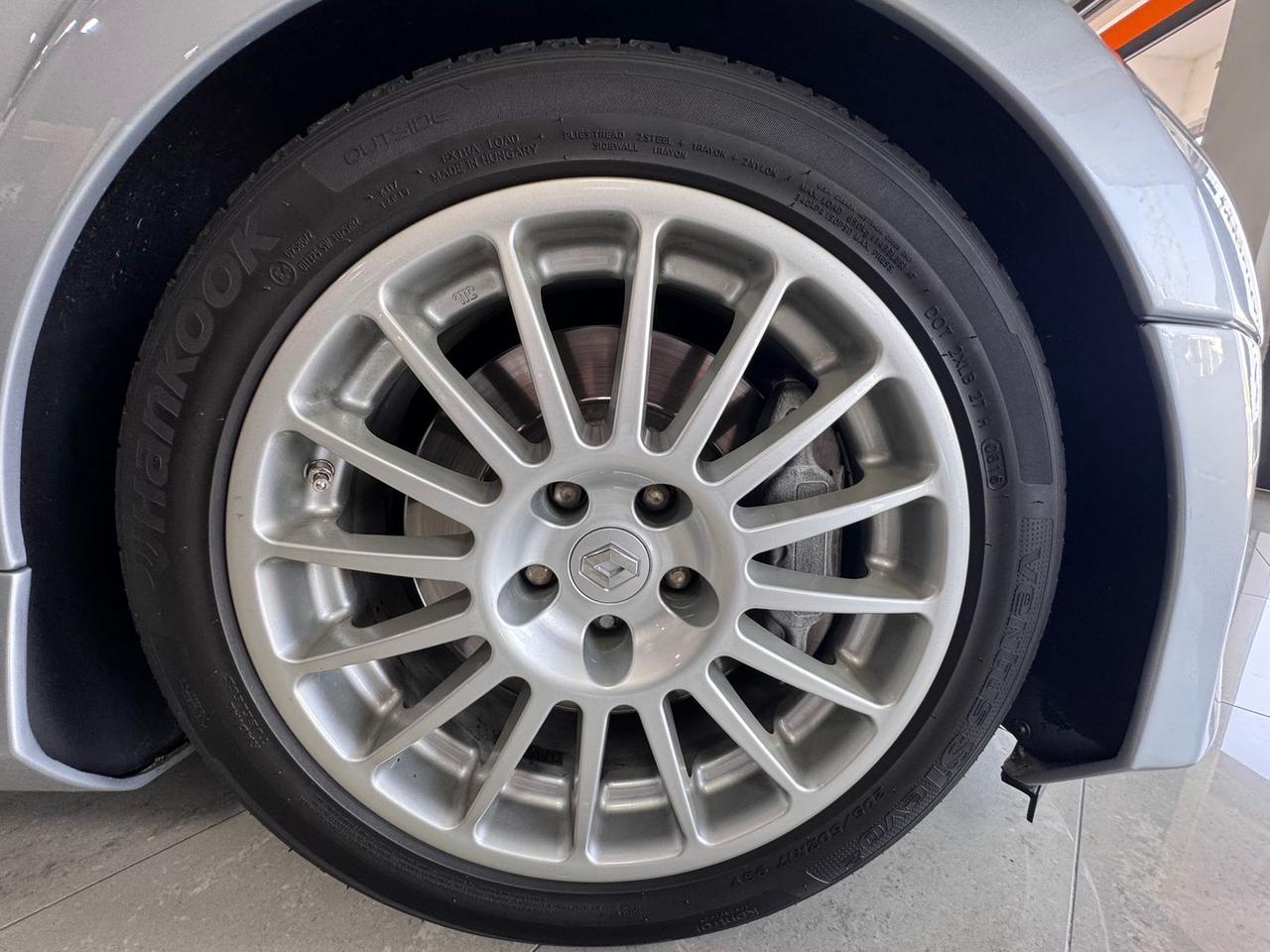 Renault Clio 3.0 V6 24V #6567