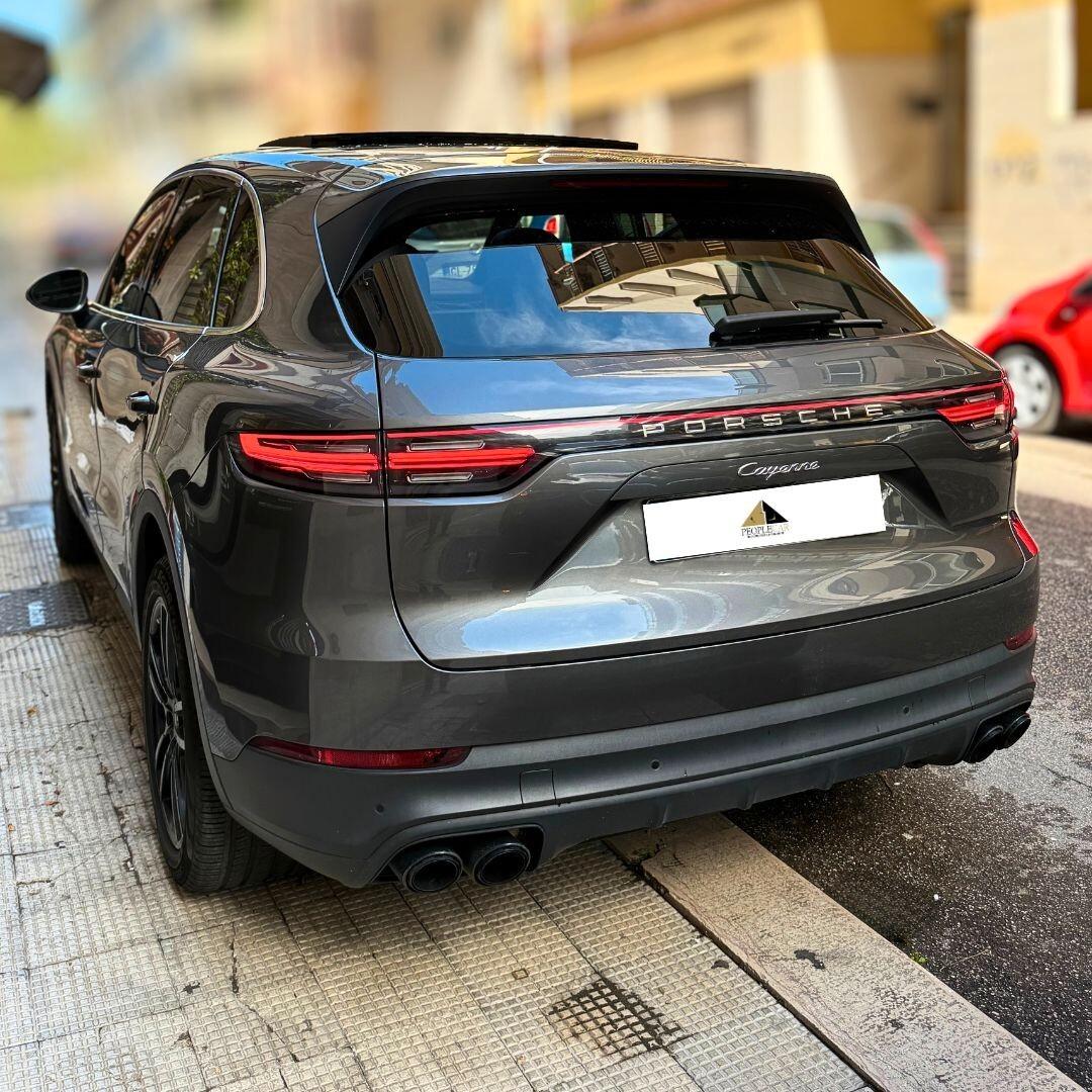 Porsche Cayenne 3.0 V6