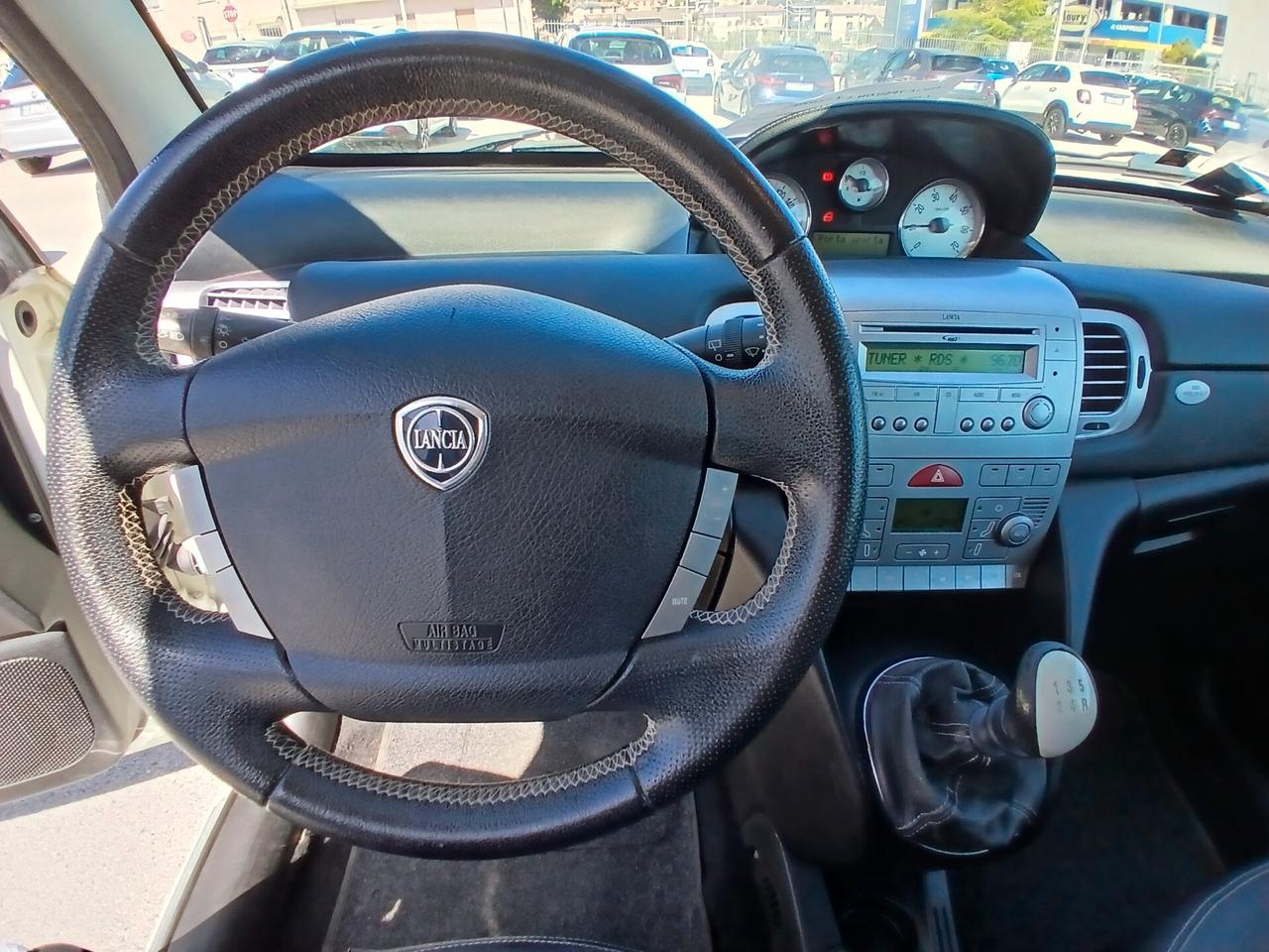 LANCIA YPSILON 1.2 BENZINA