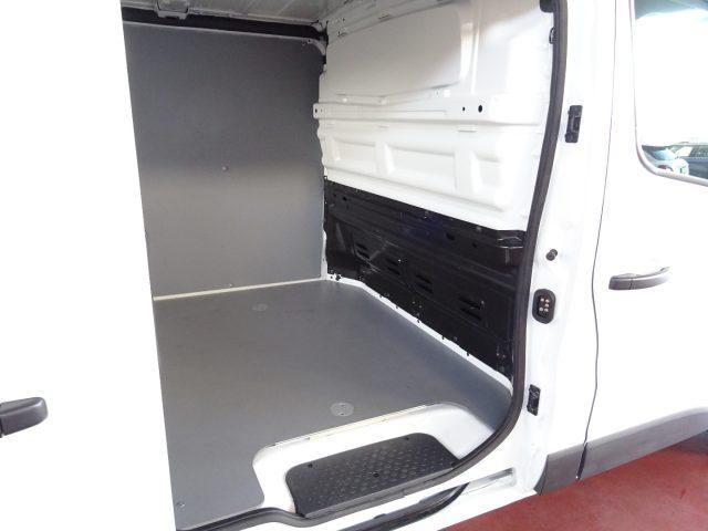 RENAULT Trafic T30q 2.0dCi 170CV PLungo-TN Furgone Energy Ice
