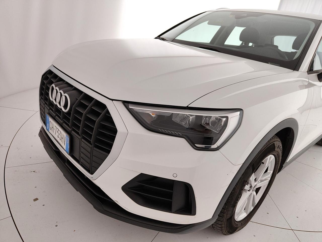 Audi Q3 35 TDI S tronic Business