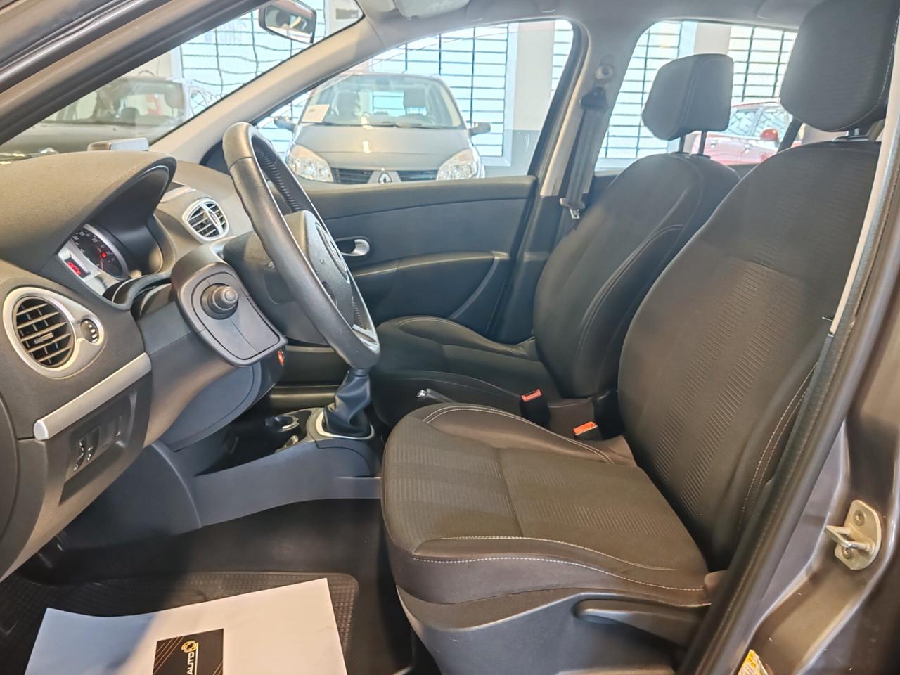 Renault Clio 1.2 16V 5 porte Confort