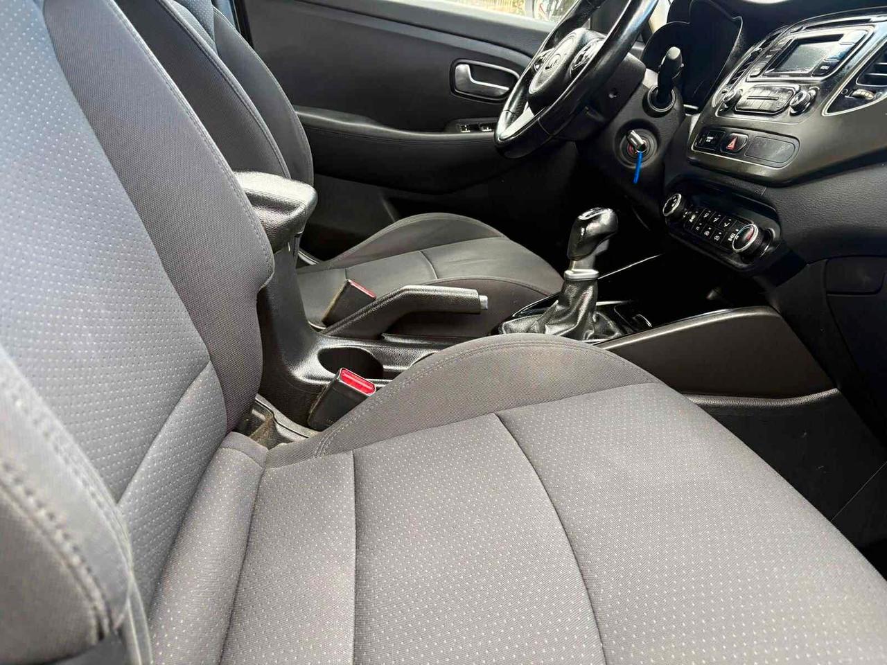 Kia Carens 1.7 CRDi 115 CV Cool