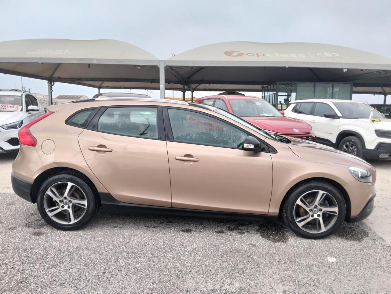 Volvo V40 Cross Country D2 1.6