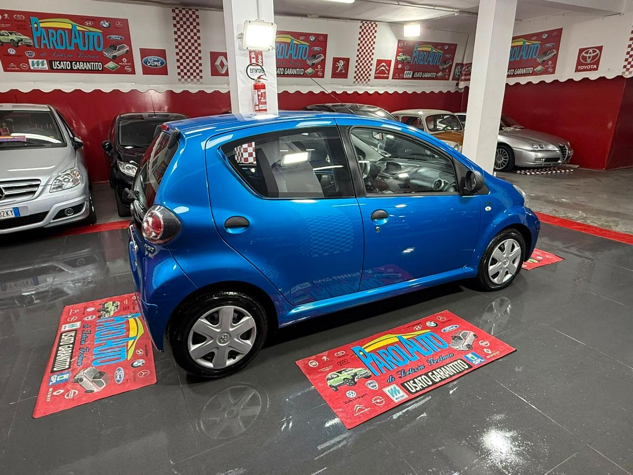 Toyota Aygo 1.0 68cv 5 porte - 2011