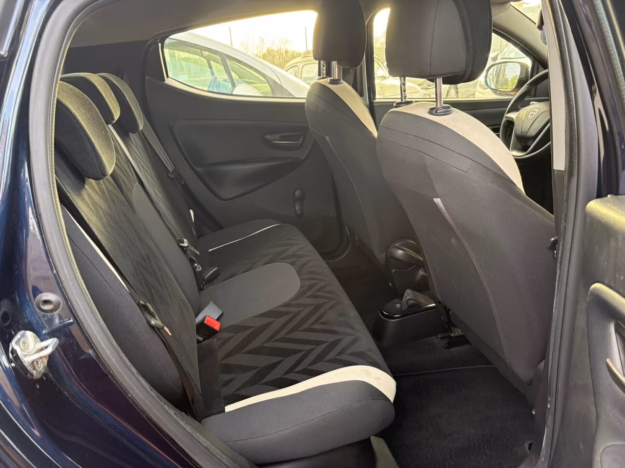 Lancia Ypsilon 1.2 ---5 porte GPL Ecochic Silver
