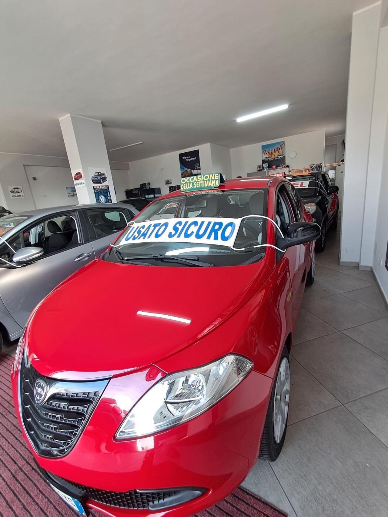 Lancia Ypsilon 1.2 69 CV 5 porte Gold