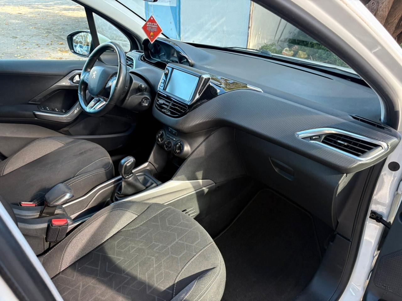 PEUGEOT 2008 1.6 HDi Active - 2017