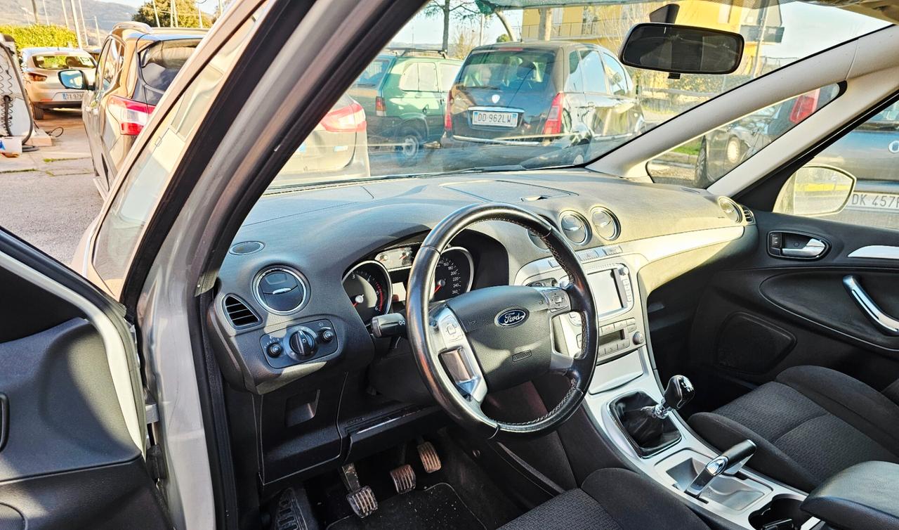 Ford S-Max 2.0 TDCi 140CV Titanium