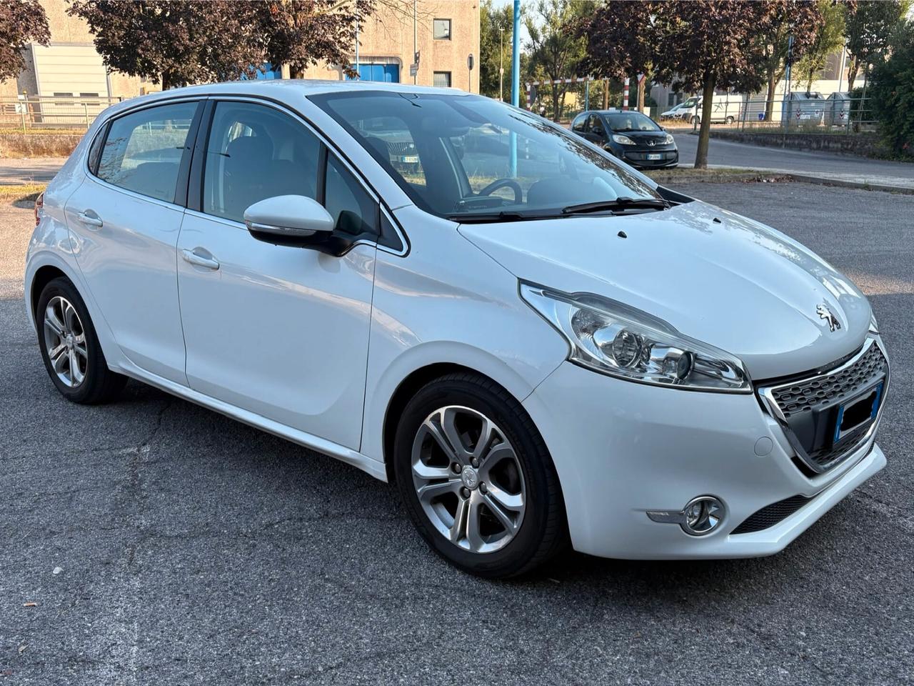 Peugeot 207 1.4 8V 75CV 3p. Energie neopatentati