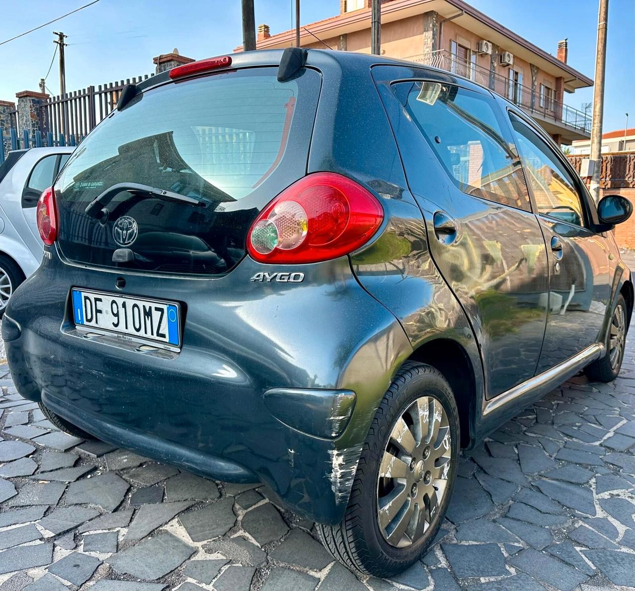 Toyota Aygo 1.0 12V VVT-i 5 porte Sol